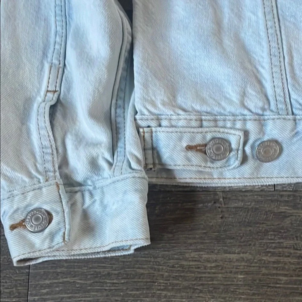Levis Vintage Light Wash Cotton Denim Trucker‎ Jacket Floral Embroidery Mens M